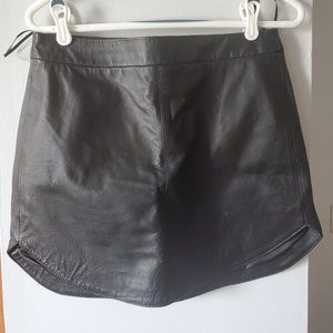 Real leather black short skirt! Size 4, tags on, BB Dakota